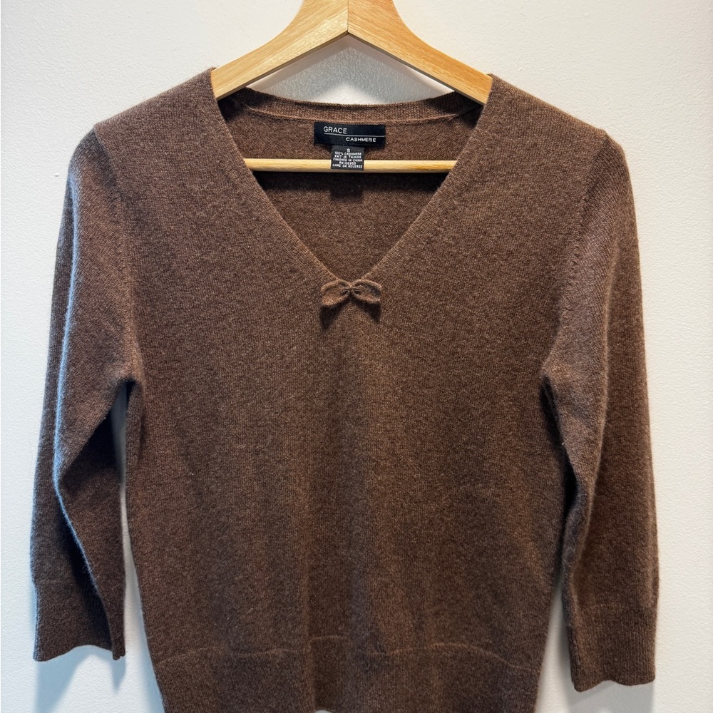 Grace Chocolate V-Neck Sweater with Bow 100% Cashmere.